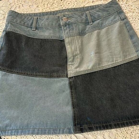 Wild Fable Denim Skirt Patch Work Color Block W Pockets Blue sz 8 - Picture 1 of 4